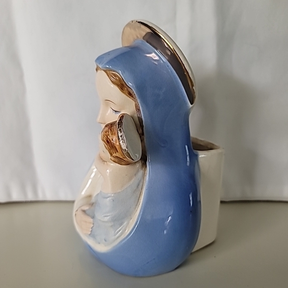 Vtg Madonna with Child Porcelain Planter 6.5" tall - Picture 4 of 10